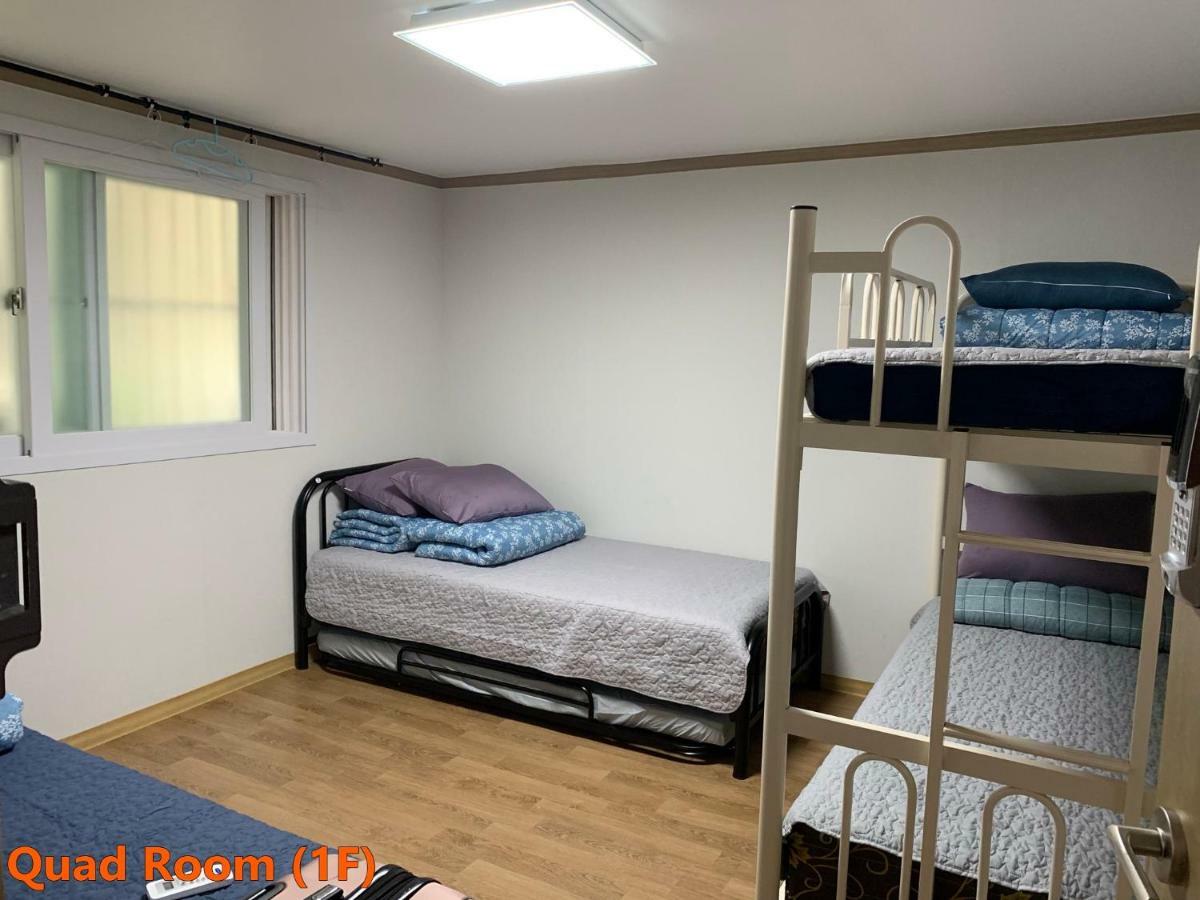 Bomulzip Hongdae Guesthouse Seoul Bagian luar foto