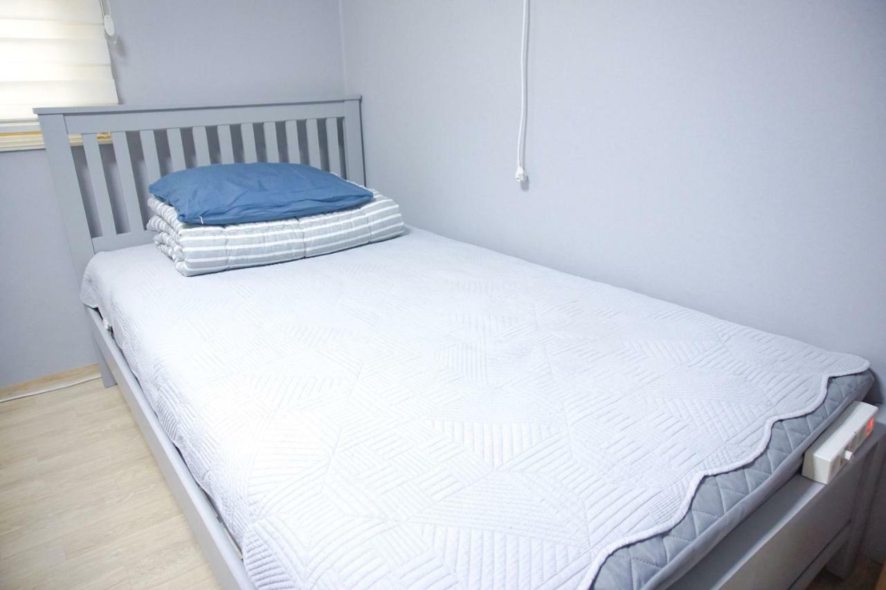 Bomulzip Hongdae Guesthouse Seoul Bagian luar foto