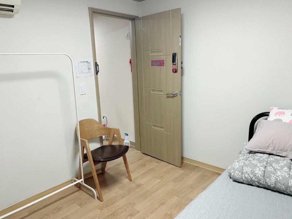 Bomulzip Hongdae Guesthouse Seoul Bagian luar foto