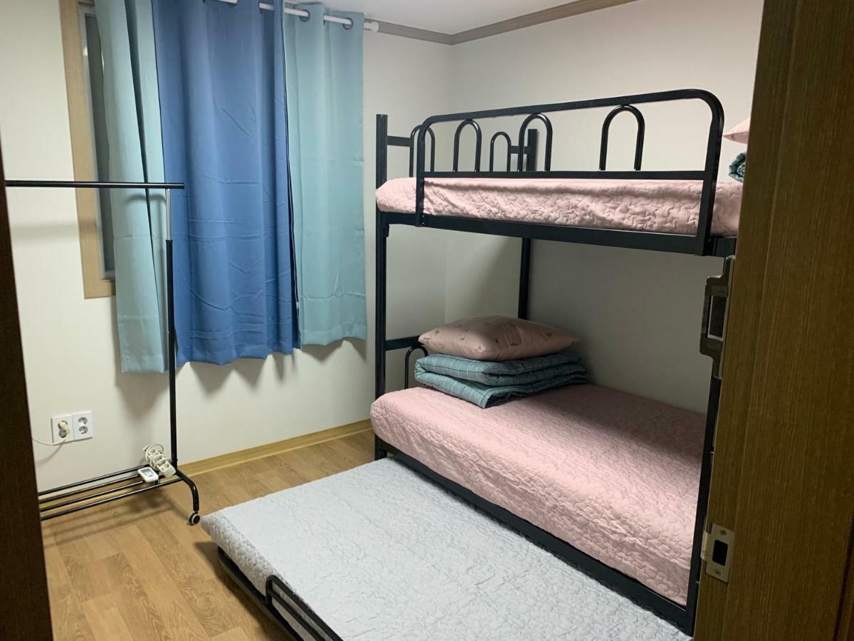 Bomulzip Hongdae Guesthouse Seoul Bagian luar foto